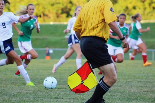 Compétition de football à 11 entre clubs féminins bordelais